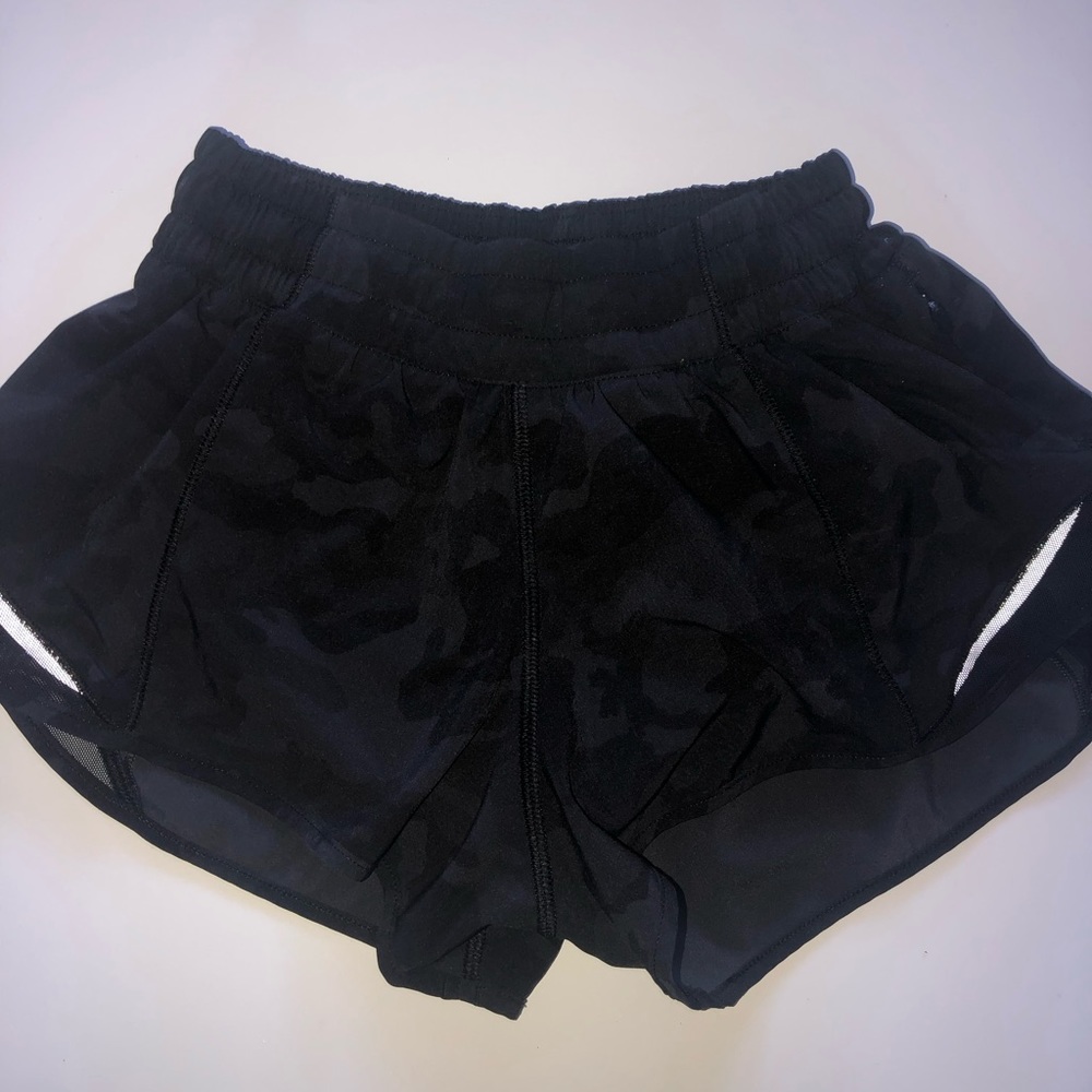 Super cute size 2 Lululemon shorts